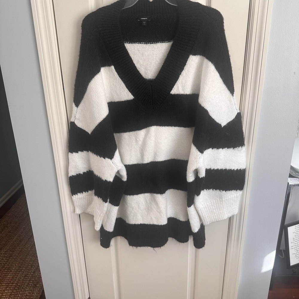 Express Black and White V-Neck Sweater